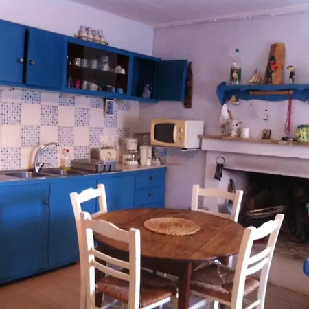 Σπίτι διακοπών House With 3 Bedrooms In Methoni With Enclosed Garden And Wifi 4 Km From The Beach *